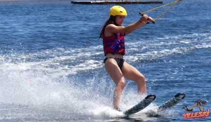 Carte 4 séances de 1h ski nautique wakeboard - Perpignan Expériences