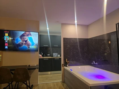 Appartement avec jacuzzi - Perpignan Expériences