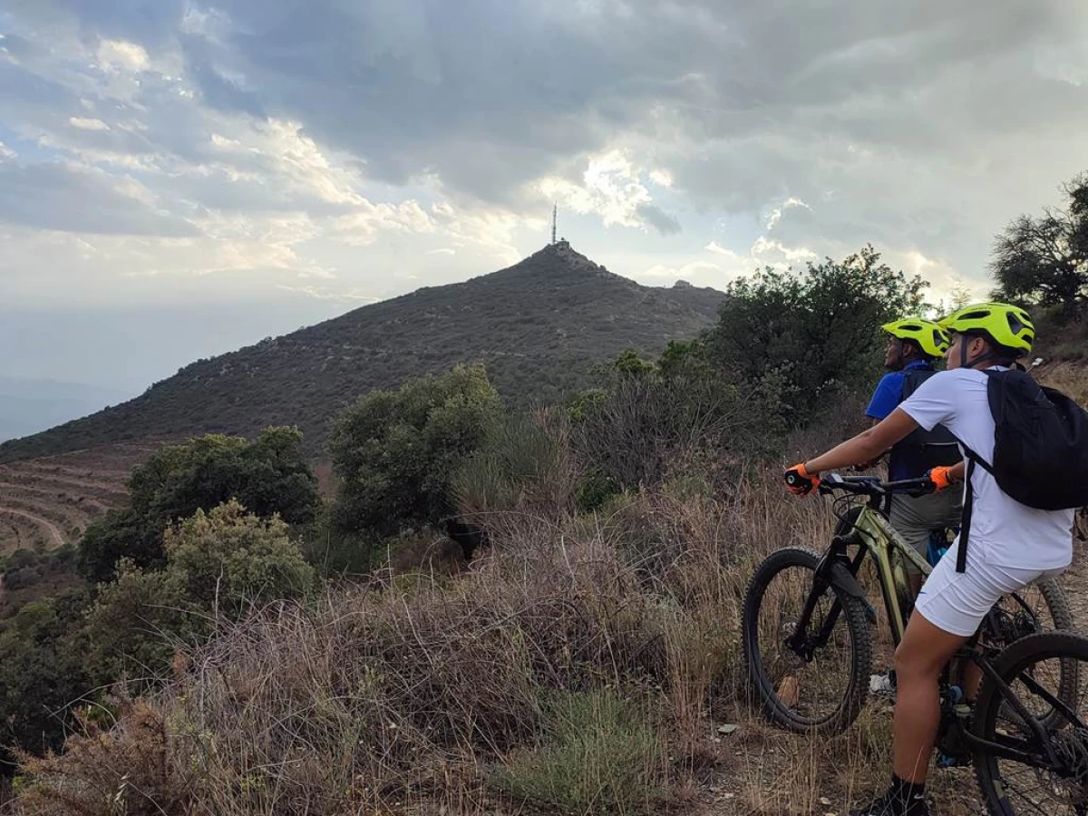 Circuit en VTTAE - Coucher de soleil à Força Réal - Perpignan Expériences