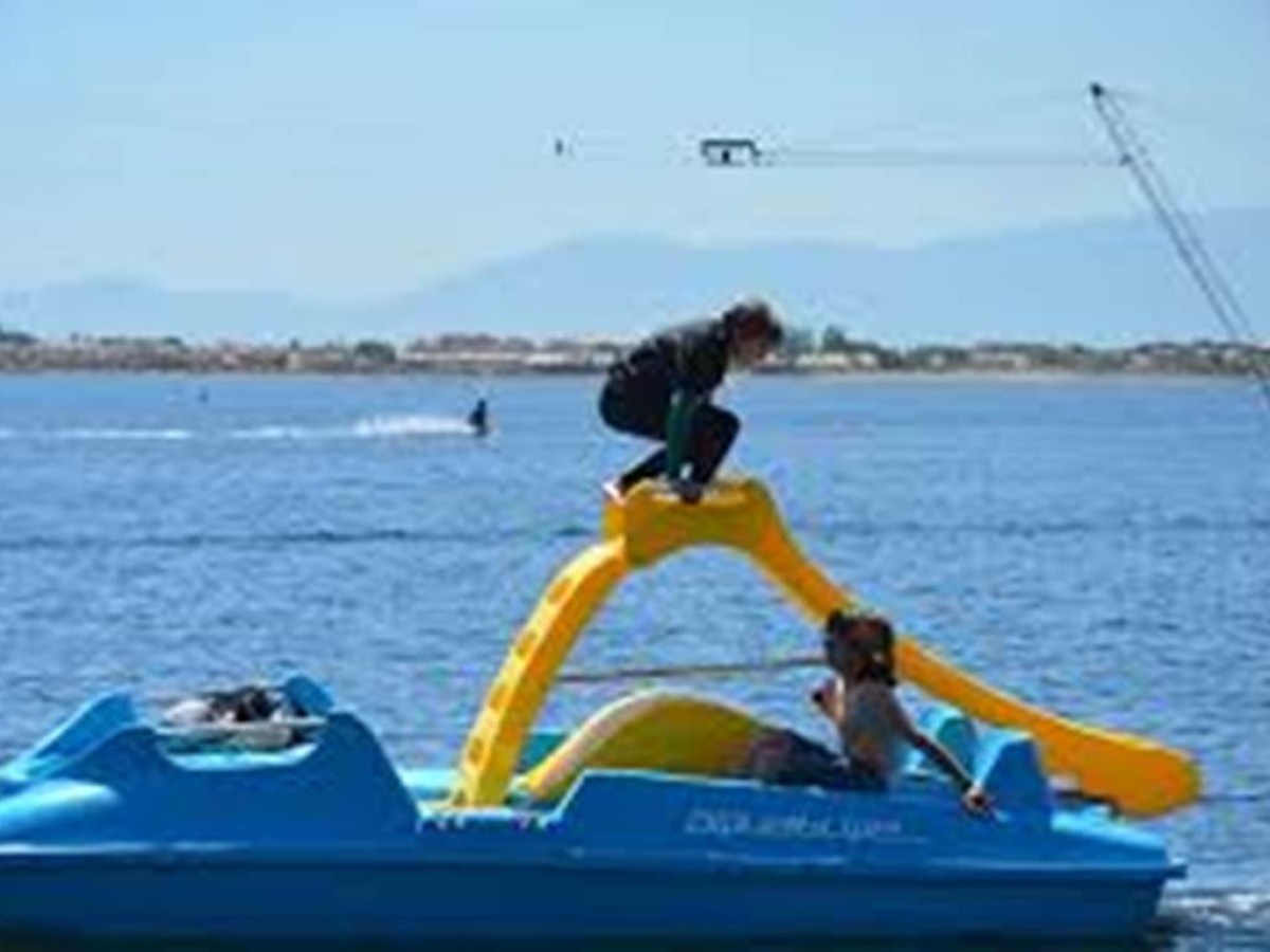 Pédalo (5 places) location 1h - Perpignan Expériences